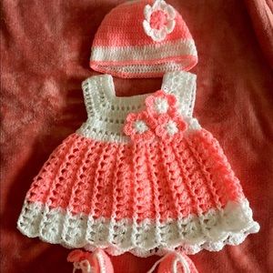 New Baby girl crochet 3 pieces set 0-6 months